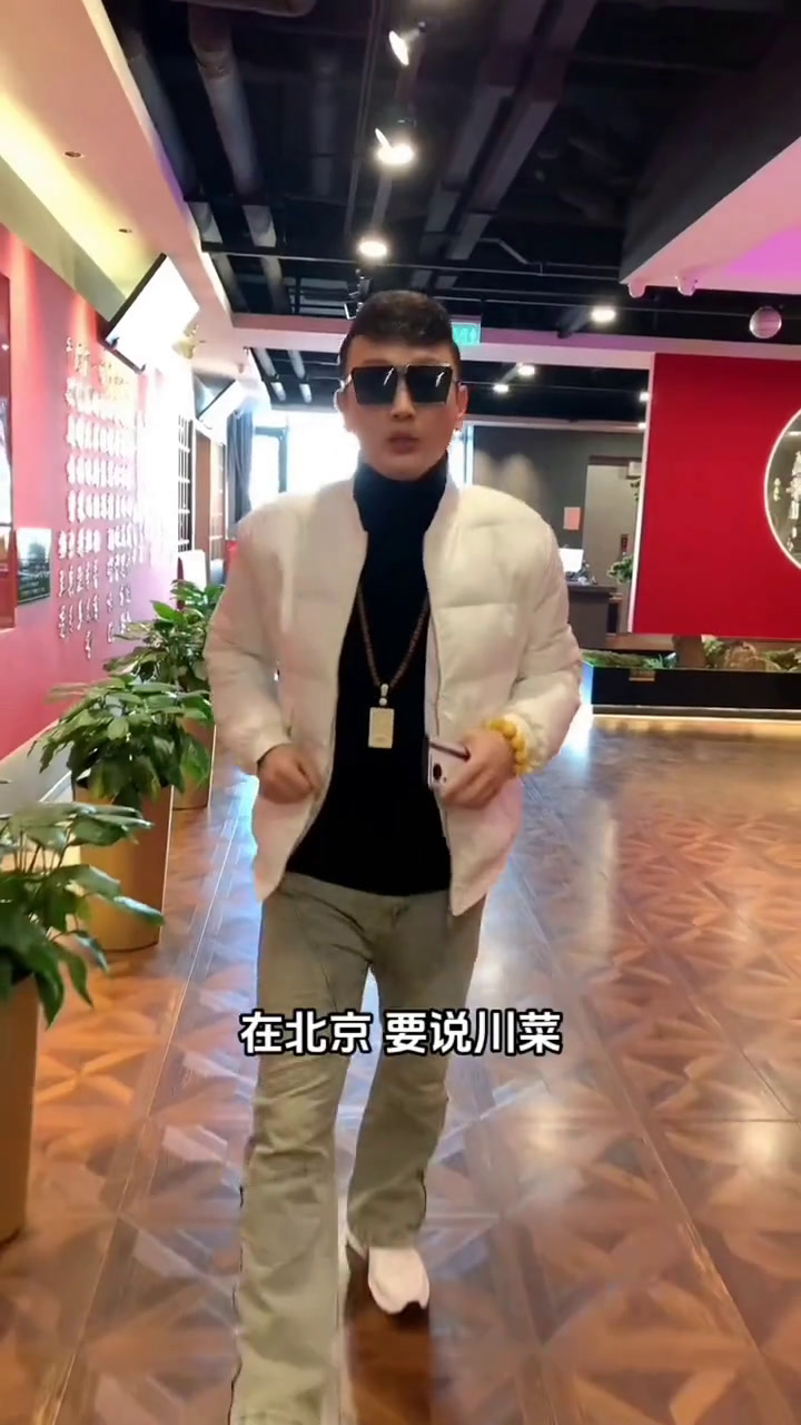 峨嵋酒家限时特惠!水煮鱼双人餐只要168!更多优惠就在左下角!水煮鱼附近美食川菜峨嵋酒家地