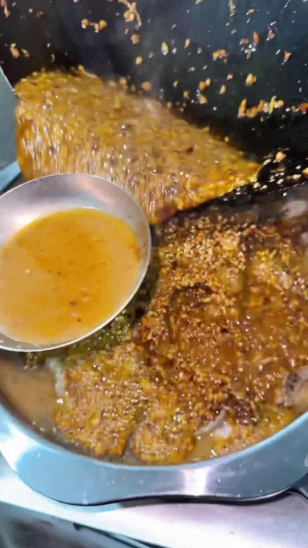 心心念念的云南糊辣鱼再打卡!没有吃过的老妈洋芋、云南烤豆腐、云南干巴牛肉、云南嫩鱿鱼!经典