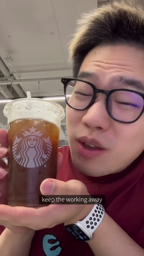 清爽低卡!还能补充咖啡因!夏天上班必喝冰摇柠檬茶换乌龙茶底去糖加两个浓缩!爽!星巴克咖啡宝