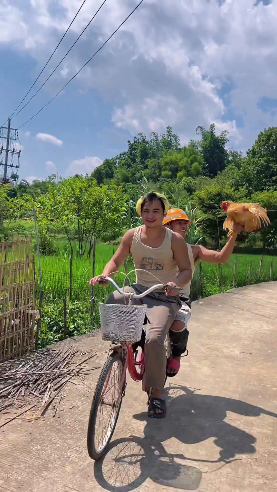 兄弟俩的乡村生活:广西特色菜螺狮鸡新农人计划我的乡村生活广西农村人的一天记录真实生活美食官