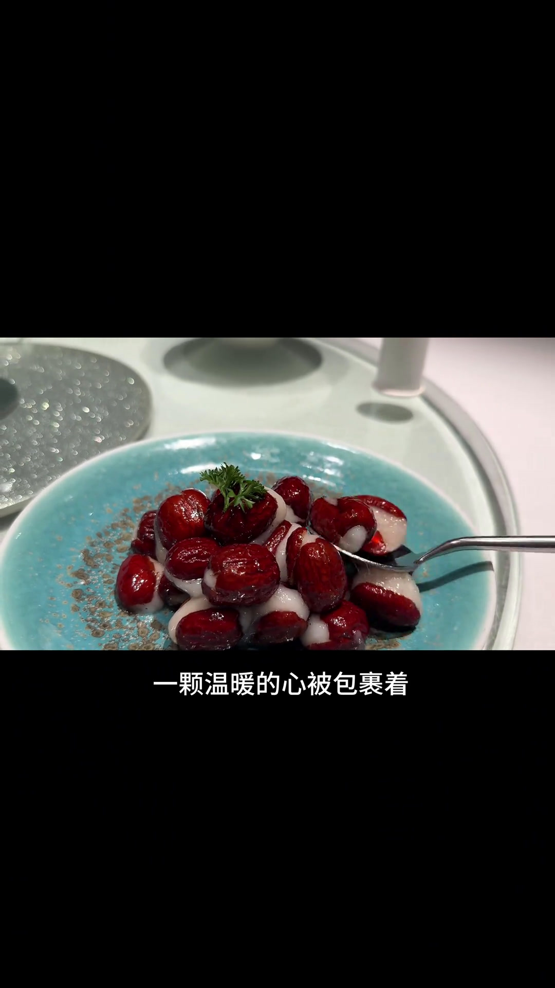 答应我来上海一定要吃这家地道本帮菜!来上海别不知道吃啥了年夜饭红烧肉一桌美食承载一城风味