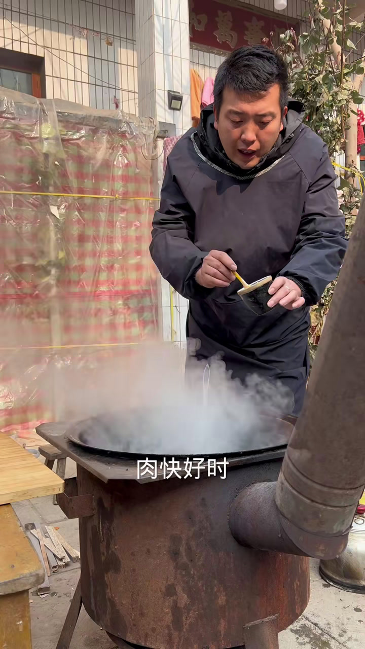 农村大席必吃的粉皮靠肉