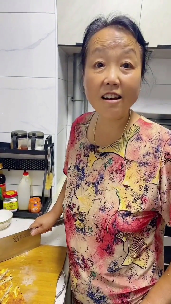 俺婆婆做的饭就是香……我们家每天都在喝小米粥,健康又营养,米香浓郁,正好来活动啦,赶紧多囤