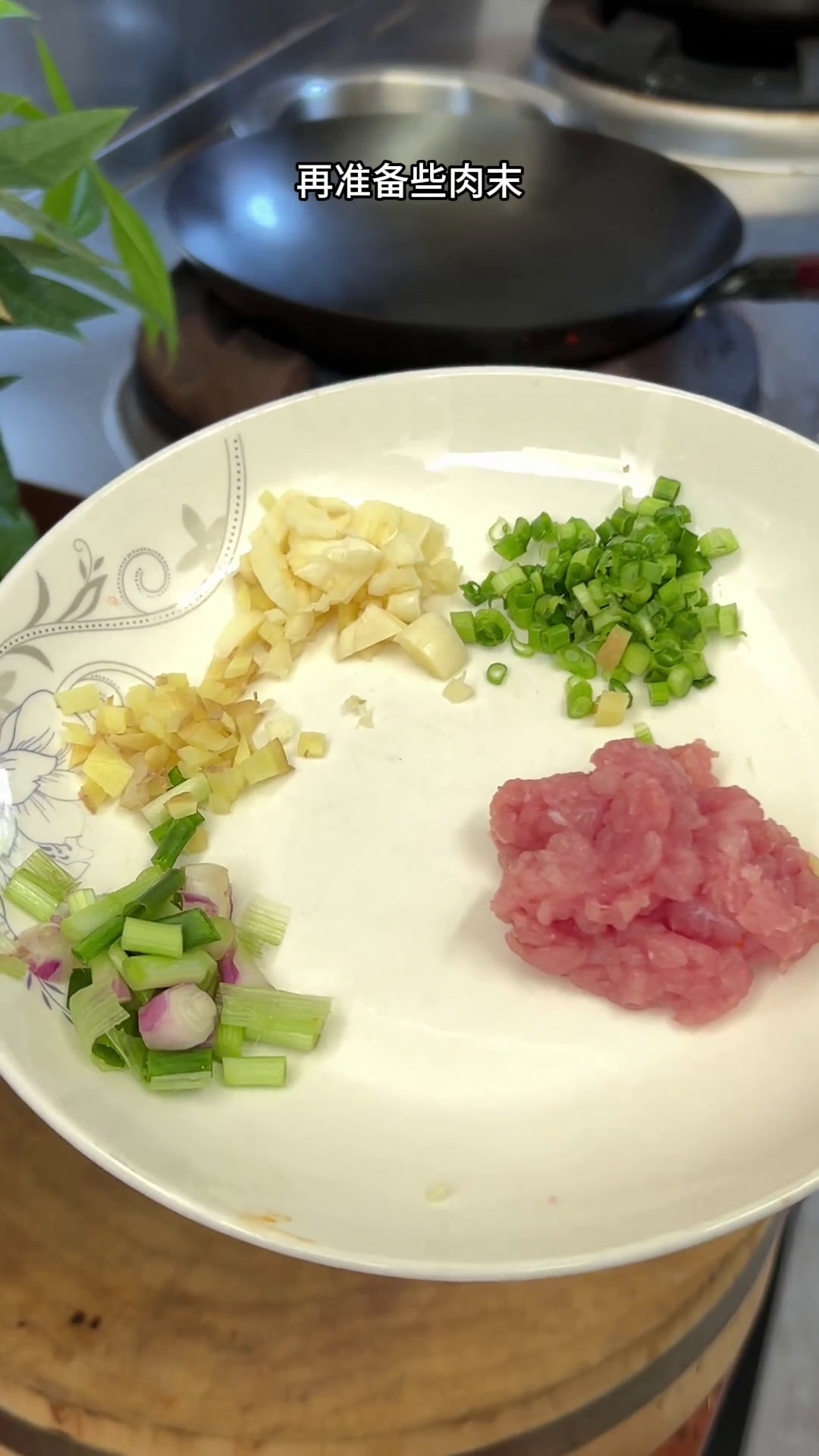 为什么饭店的麻婆豆腐吃起来又麻又辣又嫩滑呢,今天我把正确的方法分享给大家,如果这个视频对你