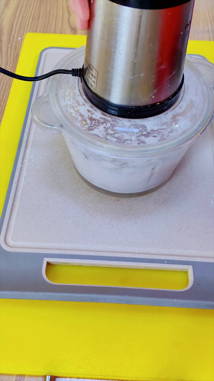 月子汤品 五彩鱼丸茼蒿汤