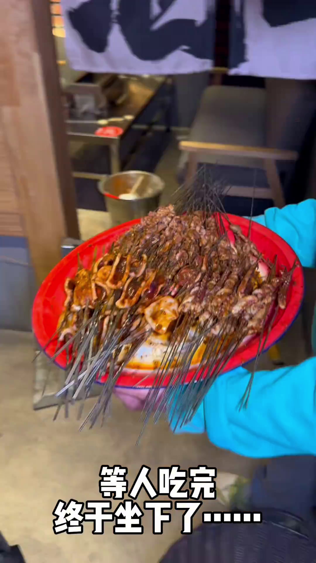 淄博本地土著反复常吃的淄博烧烤!这次我真的爱上了烤鸭舌……淄博美食山东淄博烧烤谁懂这一口的