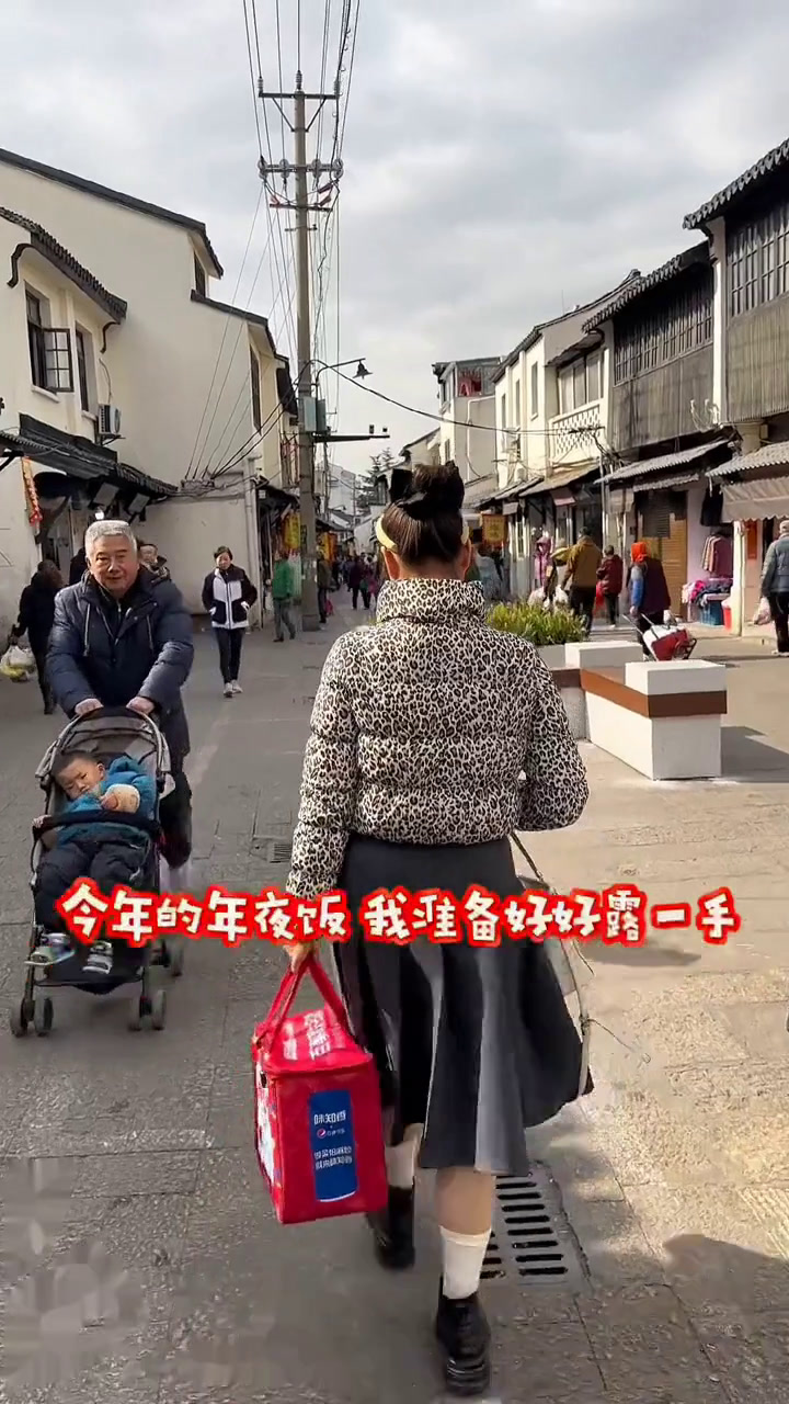 百事可乐和味知香推出了半成品礼盒轻轻松松搞定一顿年夜饭年货礼盒预定中