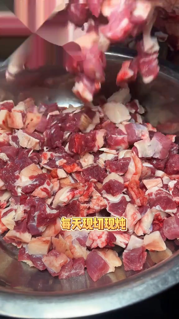 真羡慕兴仁的朋友啊,能吃到这么好吃的石磨豆花火锅黔西南本地生活兴仁美食兴仁