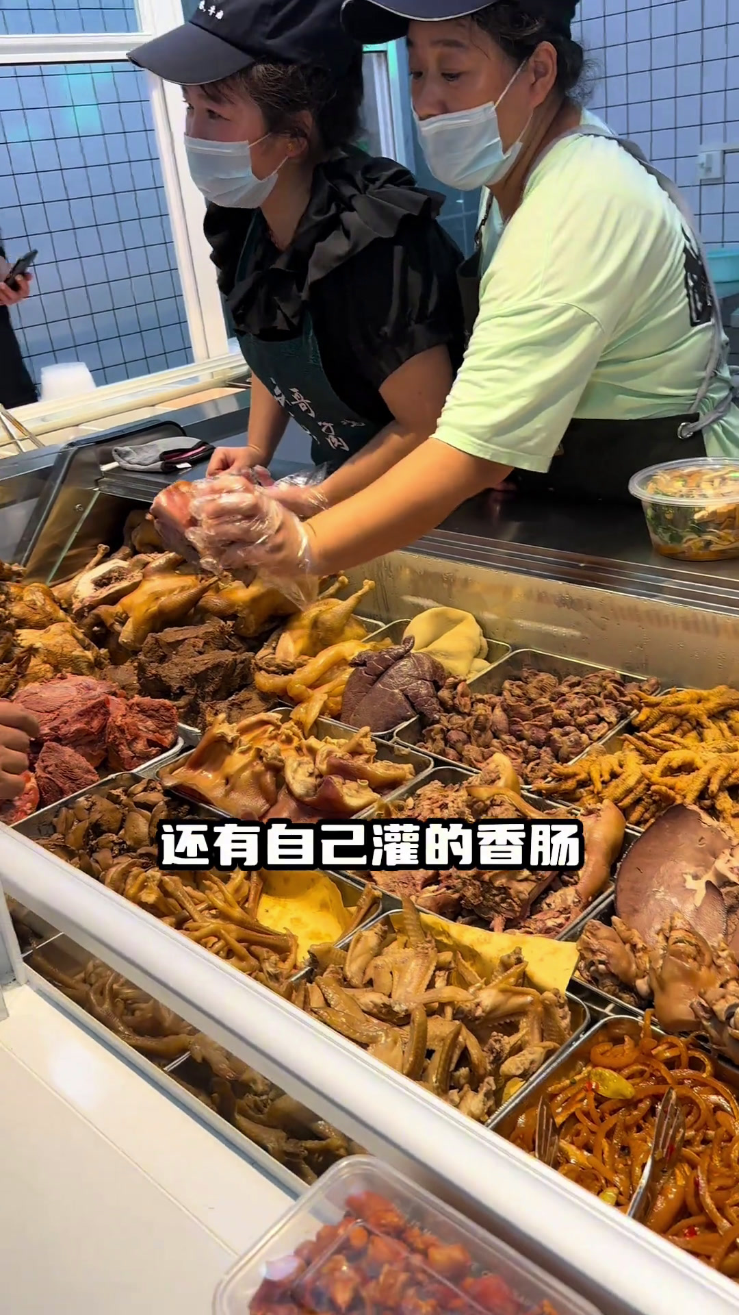 常青路农贸市场又新开一家开封桶子鸡,60多年的老手艺了,味道真不错开封桶子鸡牛肉桶子鸡常青