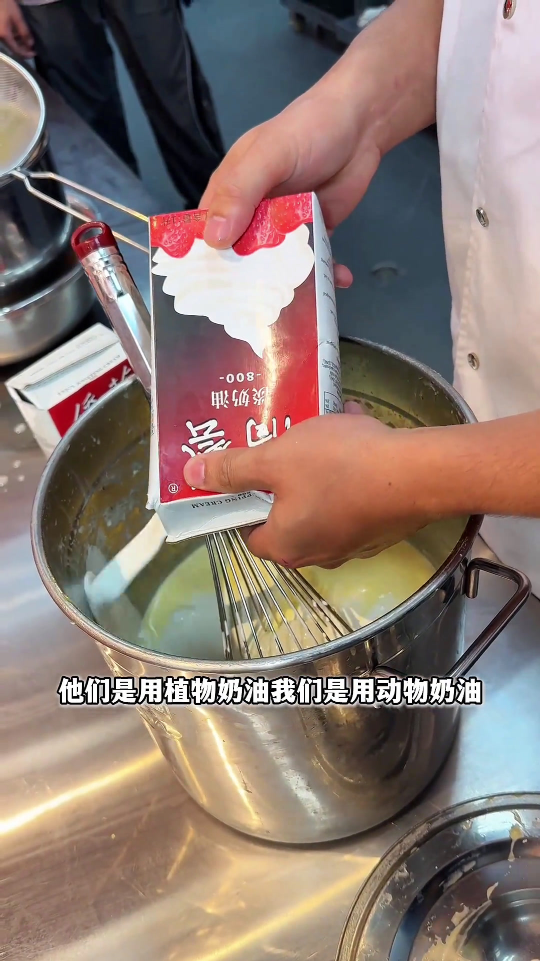 在南岸想吃新鲜的蛋挞的朋友们还不赶紧艾特你的小伙伴过来打卡广隆蛋挞王隆蛋糕真警告式好糕点挞