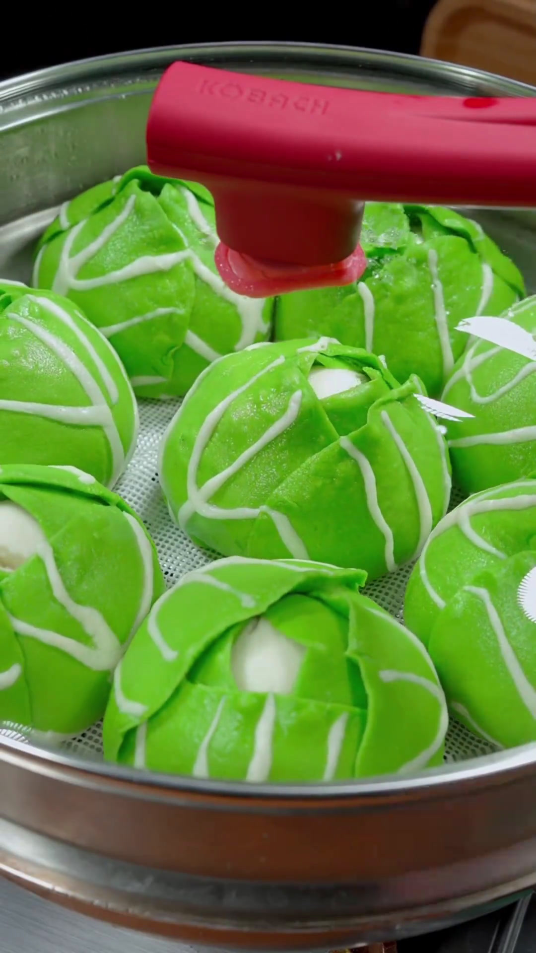 豆沙馅包菜馒头大人小孩都爱吃果蔬馒头菠菜汁馒头做法简单花式馒头怎么做做法简单又营养