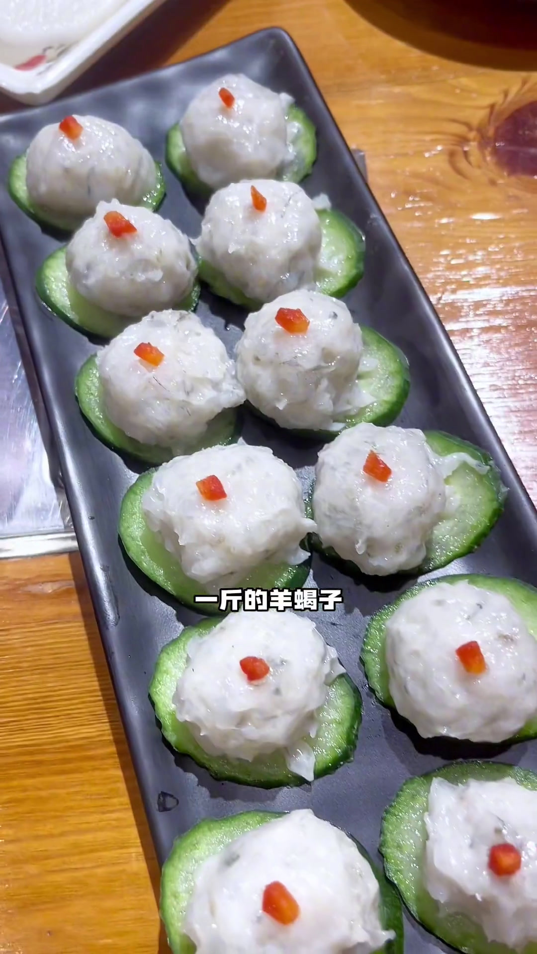 广告,这锅真是我的大爱啊,大肉吃不惯,就爱啃着来,香!价格也很欣慰,美食官好吃不贵羊蝎子火