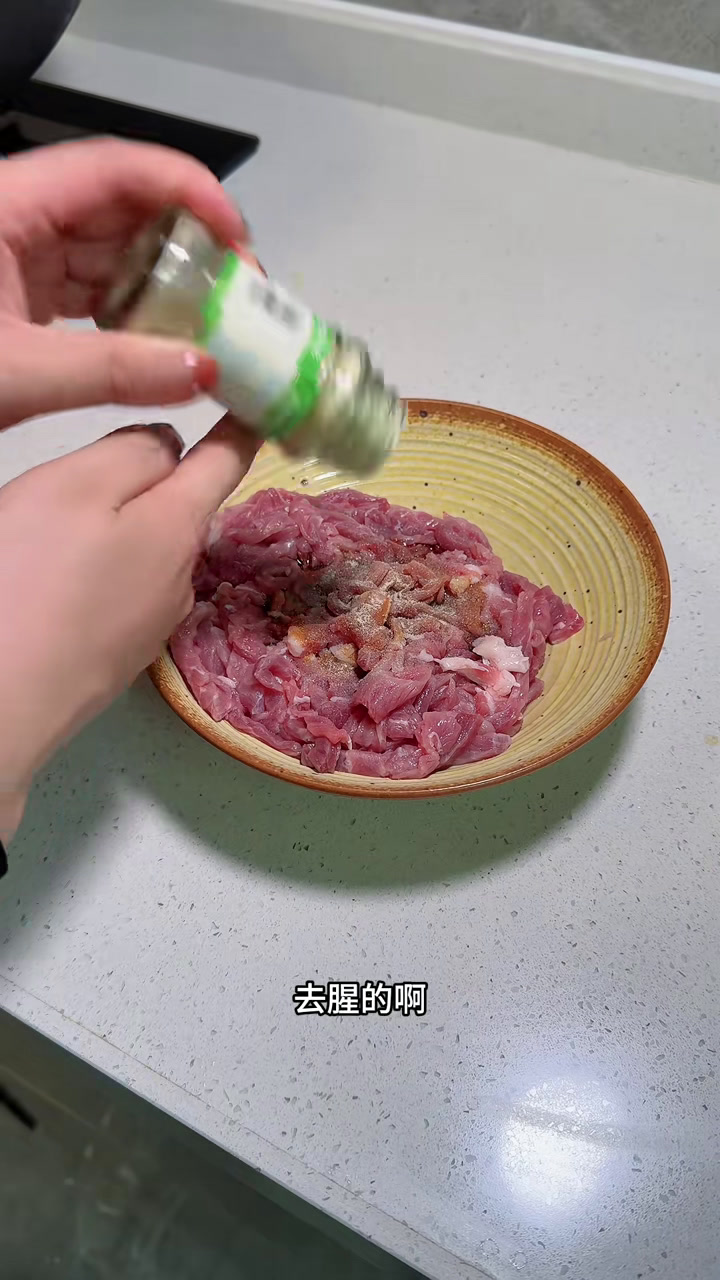 年夜饭经典大菜之一,北京名菜京酱肉丝