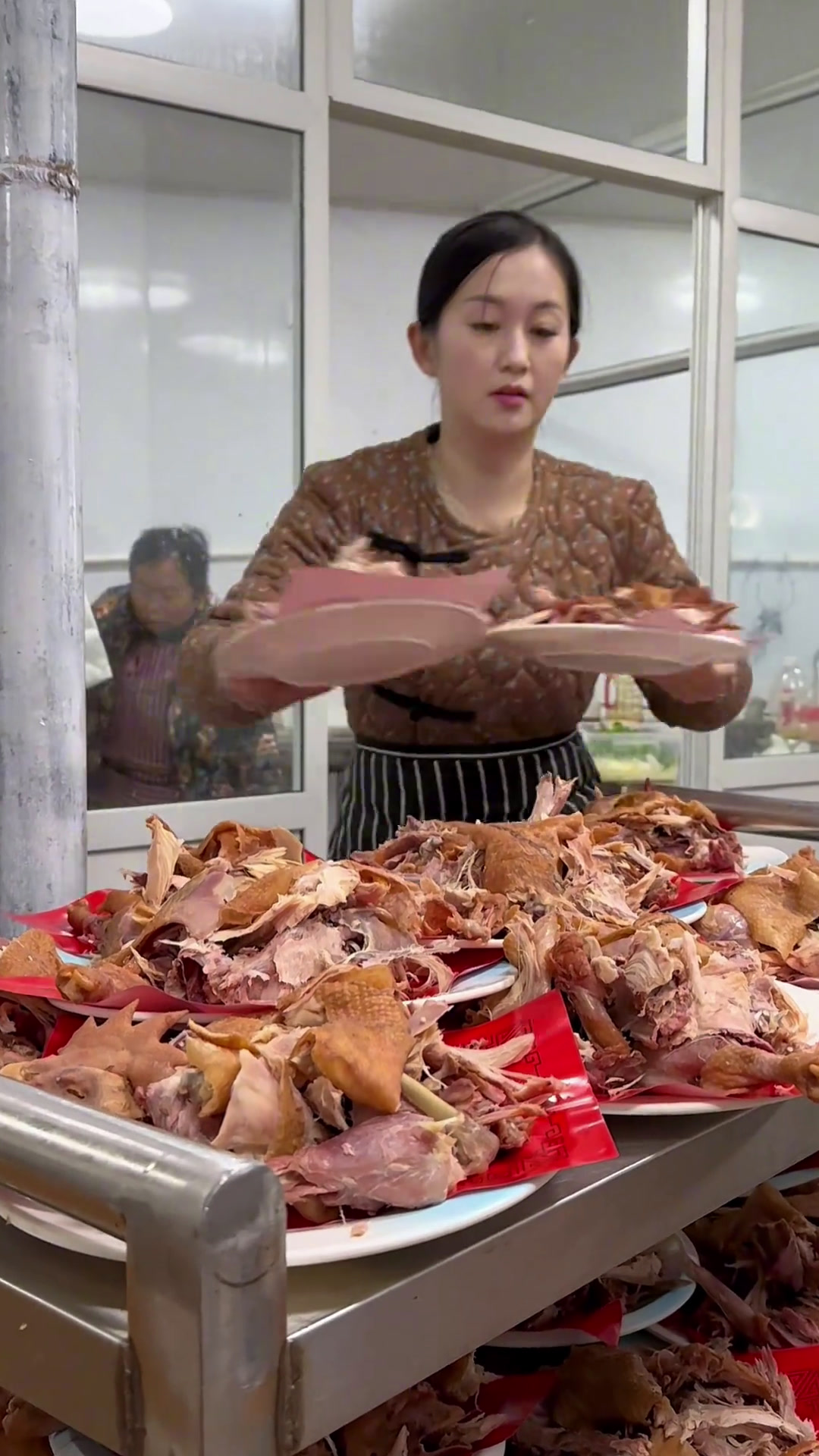 农村酒席大席菜农村美食你喜欢吃哪道菜?喜欢评论区告诉我吧