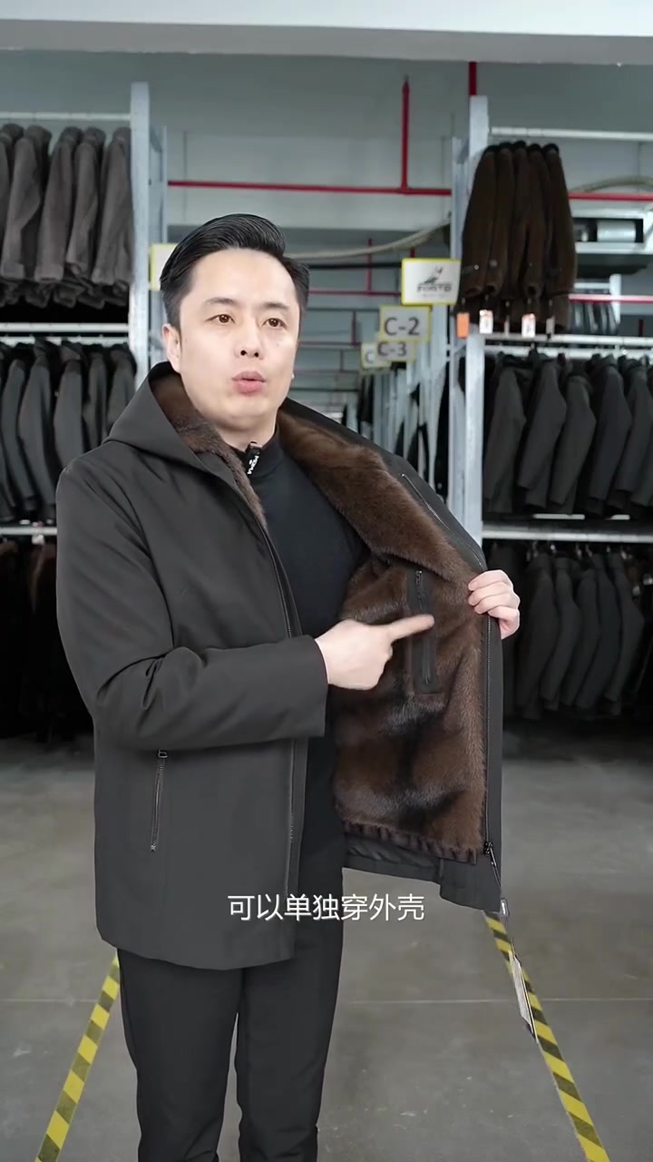 冬天就该这么暖,海宁男士派克服让你无需脱卸,轻松享受大衣