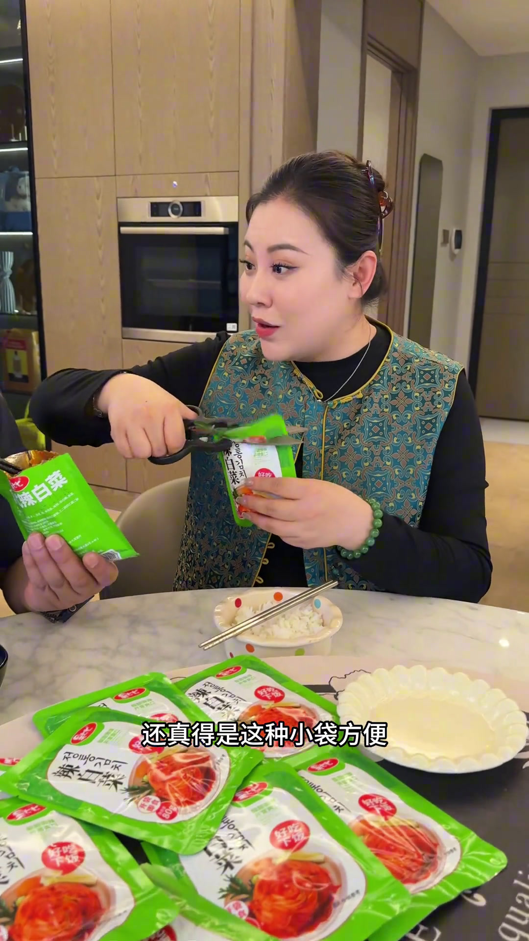 又脆又爽口独立小包装一顿一袋方便不浪费辣白菜开袋即食韩式辣白菜