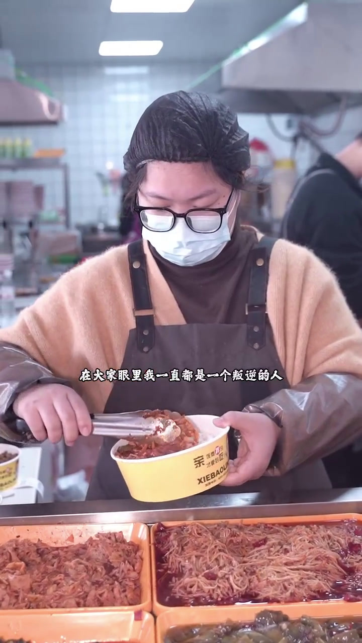武陟也有谢宝林烤肉拌饭了,以后去倾城螺小仙螺蛳粉有更多选择了武陟武陟故事武陟美食武陟攻略