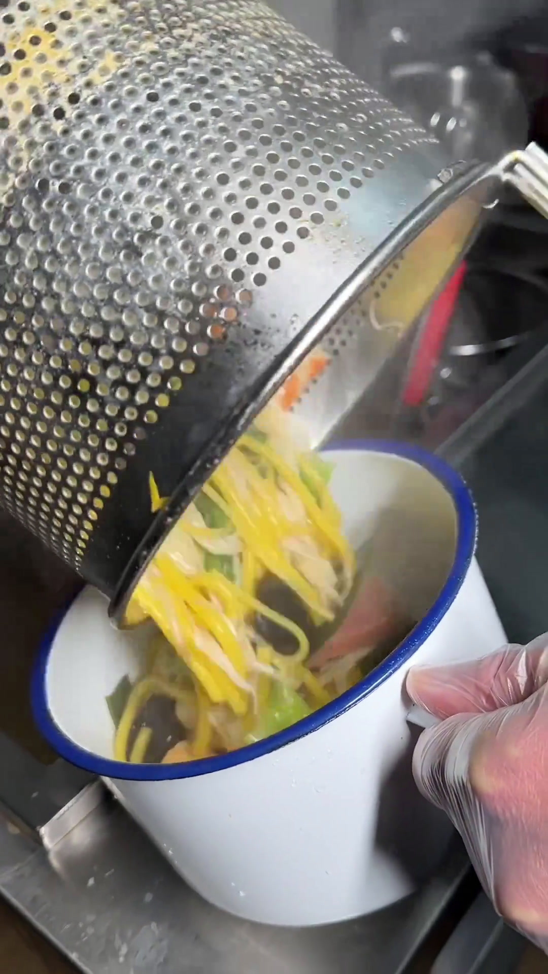 刘帅黏糊麻辣烫刘帅麻辣烫味道就是棒黏糊麻辣烫神探克