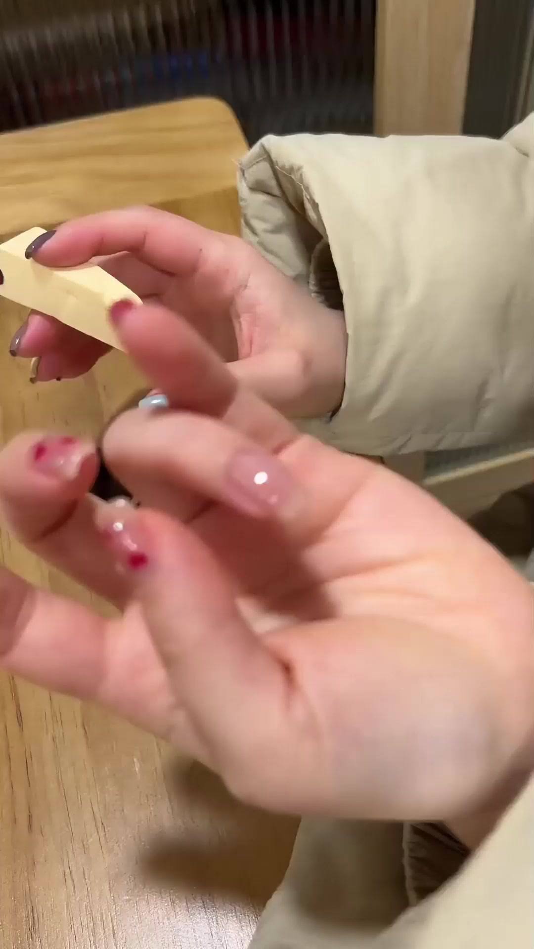 腮红法式新年美甲 2025年新年美甲 美甲 2025年美甲