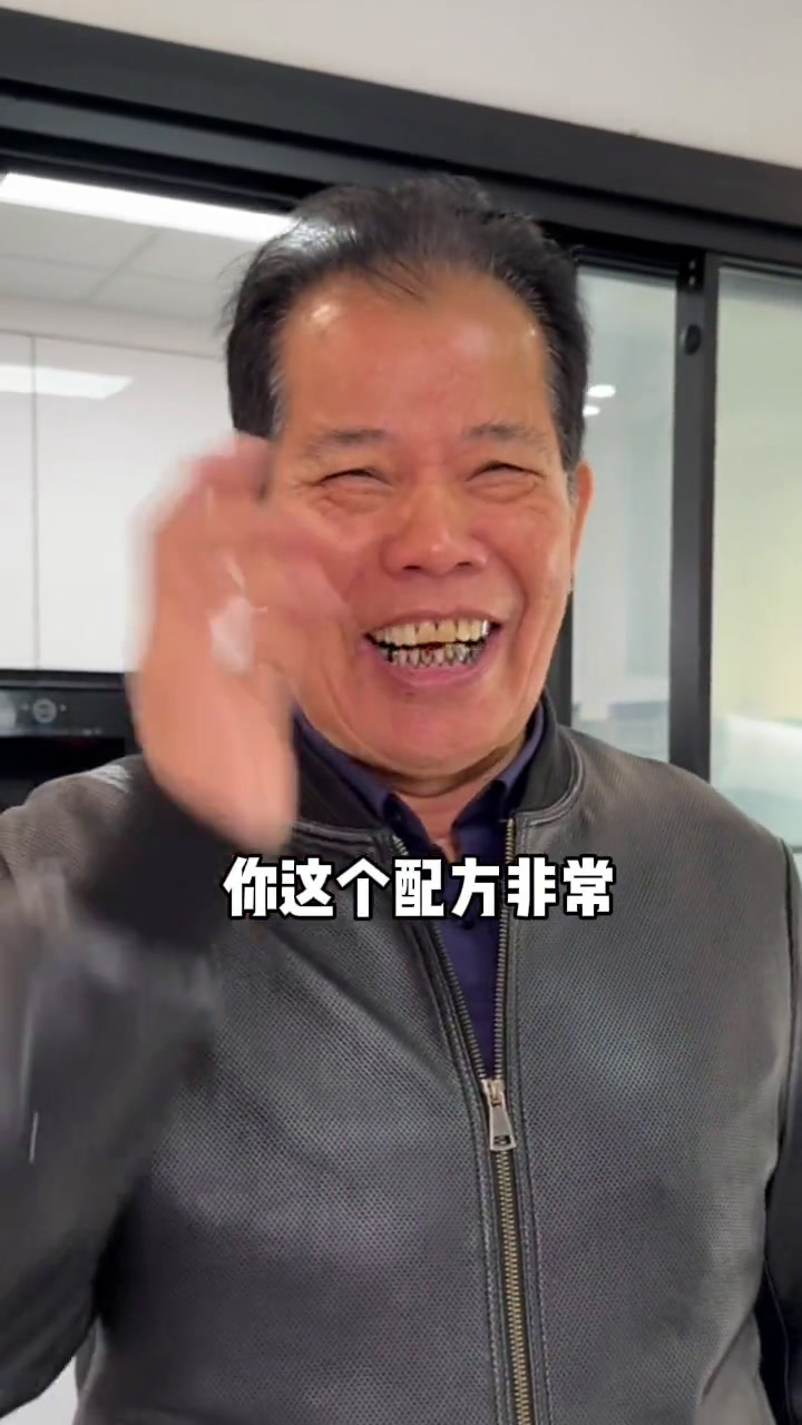我终于煮了“螺蛳粉海鲜泡面”～我爸竟然说我歹毒!天儿冷吃点啥家庭日常记录真实生活