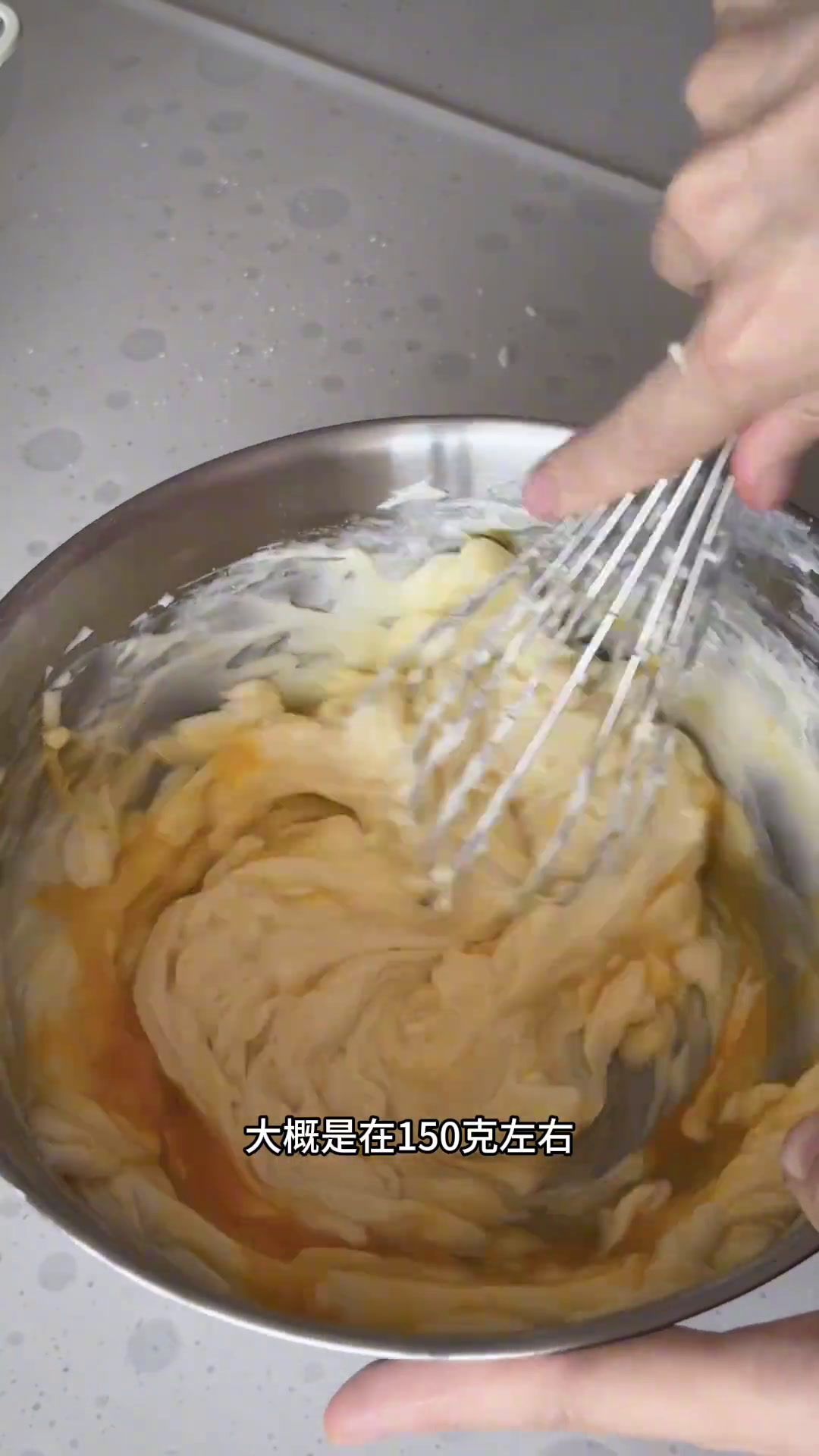 抹茶流心巴斯克,听说这是日本名店配方啊抹茶脑袋们冲吧,成品一点都不甜,选好一点的抹茶,味道