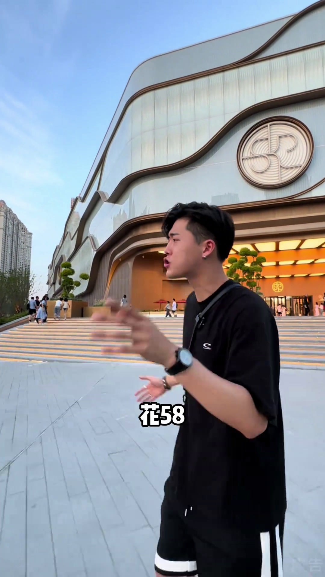 教你花两位数吃过三位数的体验!武汉美食自助餐的正确吃法韩式烤肉好吃不贵自助餐一起吃烤肉