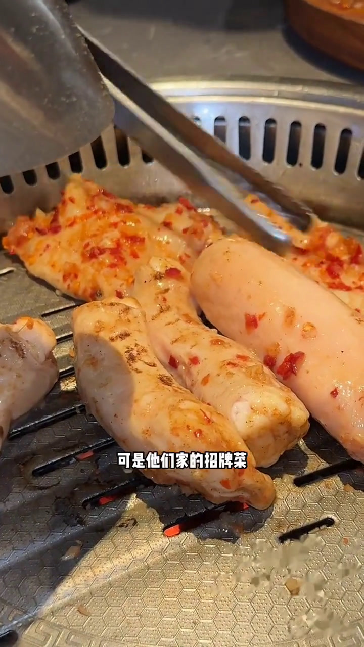 在上海有个地方能让你一秒穿越到首尔元爱本家匠心韩料牛肚大肠和牛料理YABENJIA
