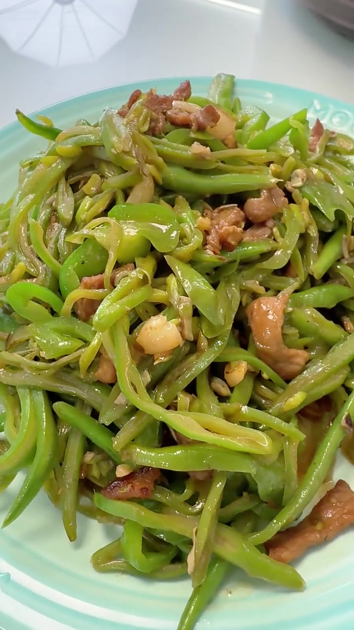 晚餐蒸的「荞麦馒头」加上点糯米粉蒸出来可宣软了!饭后陪小儿子上舞蹈课……记录真实生活 荞麦