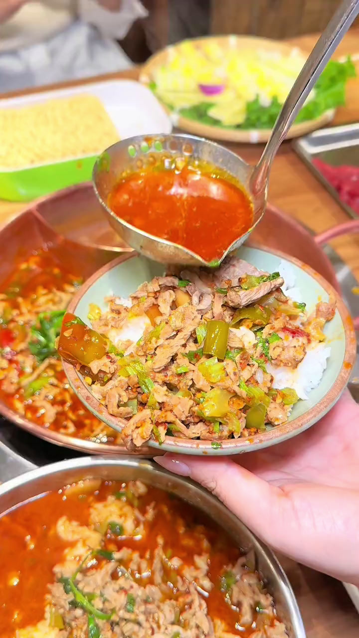 渣渣牛肉太香啦!没有什么是一顿火锅解决不了美食官火锅约起来