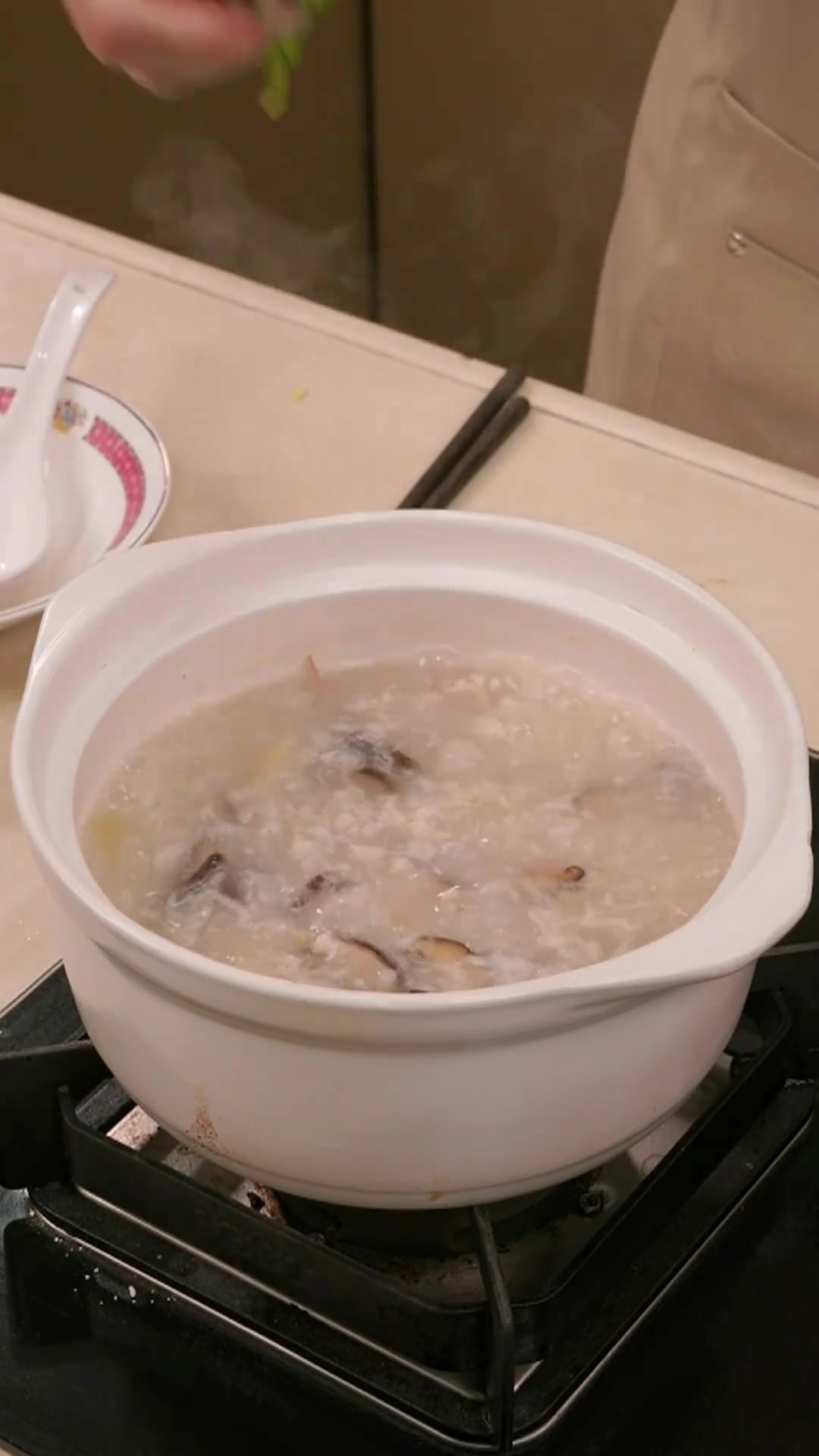 清甜鲜香的鱿鱼粥,喝过一定会爱上!鱿鱼粥家常做法初汤冬菜美食官治愈系美食