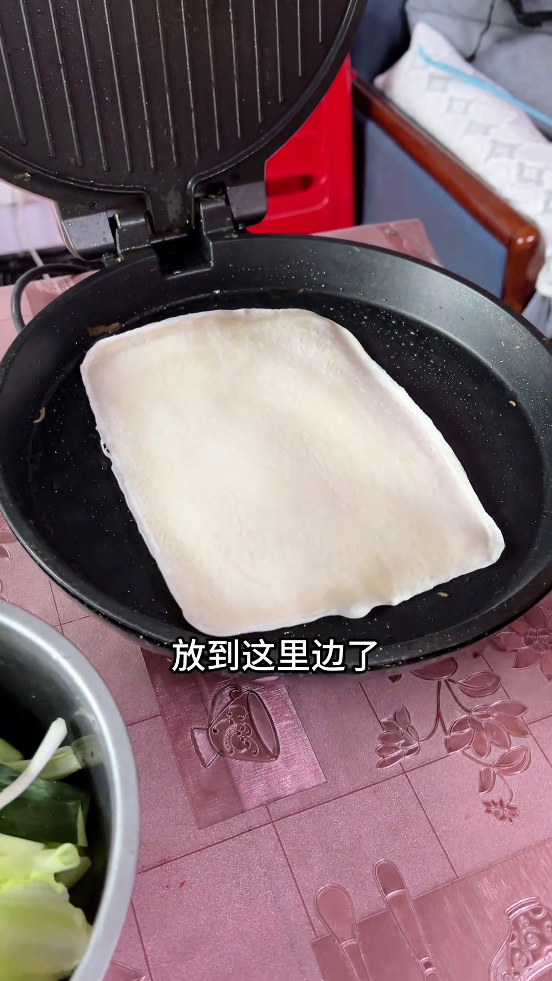 姐妹们孩子早餐吃啥?来吧就吃咱这个。鸡蛋灌饼记录真实生活大人小孩都爱吃