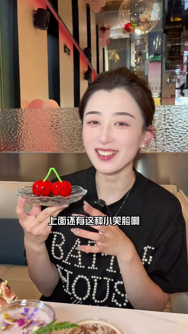 假期就约这跟小姐妹一起吃西餐下午茶拍照很出片氛围感餐厅打卡适合情侣约会的餐厅西餐打卡网红餐