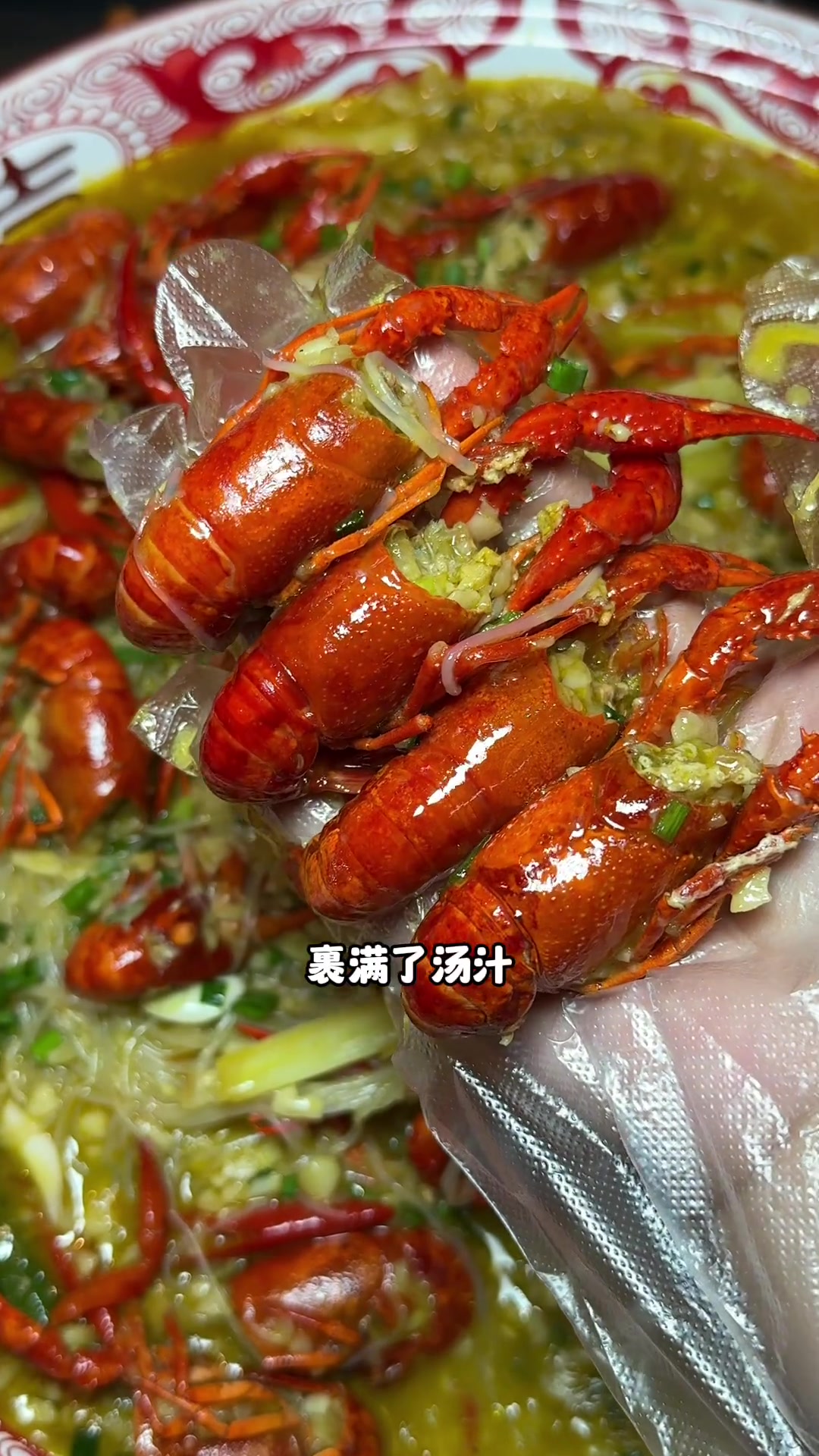 外地的朋友来成都,我会毫不犹豫带他去撩江湖川菜馆,味道麻辣鲜香真的太绝了小龙虾江湖菜龙虾季