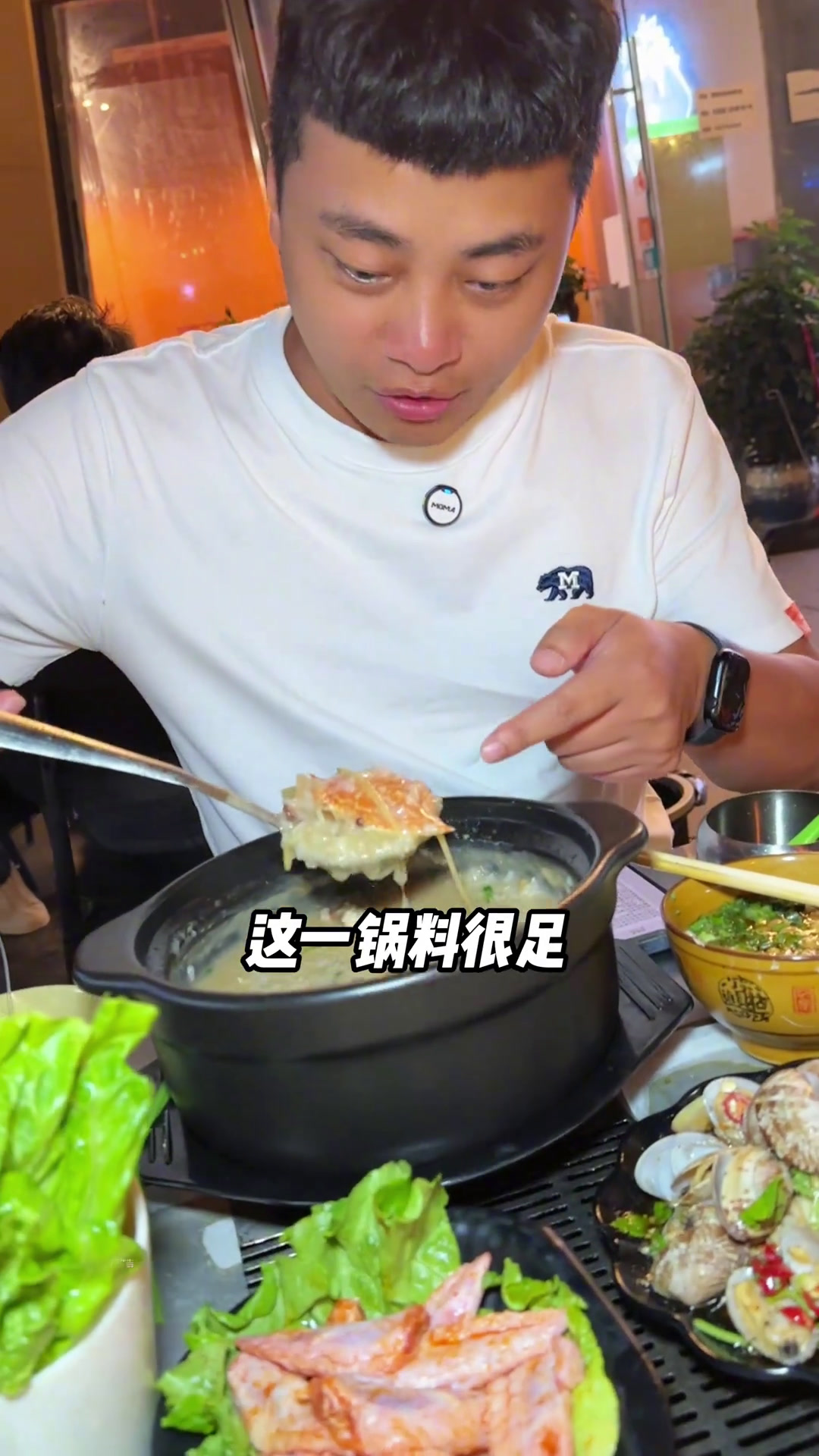 花果园小豆腐坨坨肉好吃又实惠!今天吃啥烤肉烧烤宵夜那些尝一口就忘不掉的特色美食