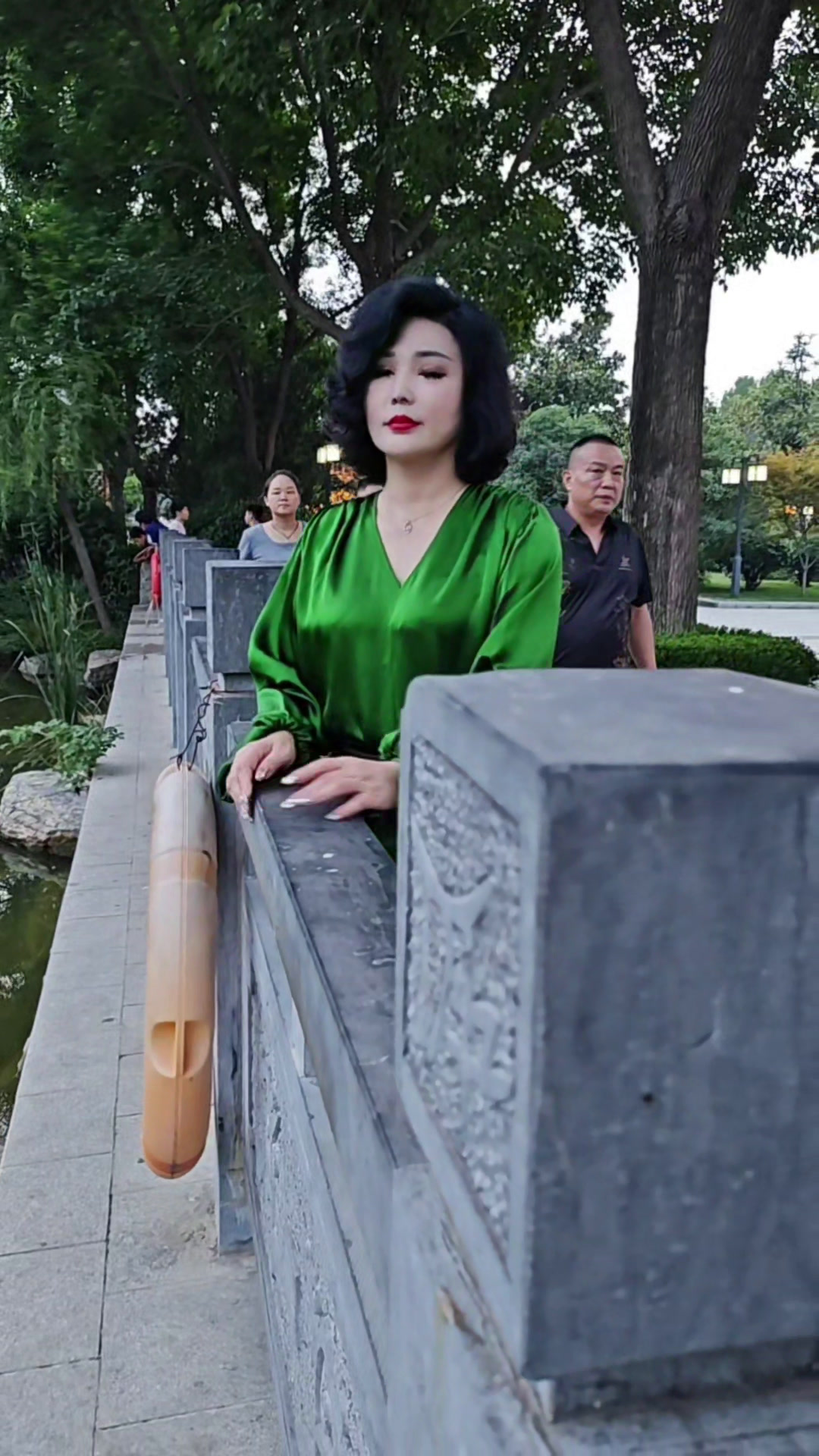 生活虽然一地鸡毛,但是依然要欢歌高进