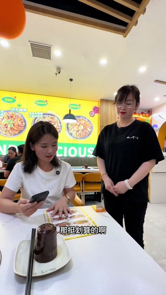 孩子们一个要吃火锅,一个要吃干锅,真是为难我这位不怎么会做饭的老母亲……美食鸭掌门记录真实