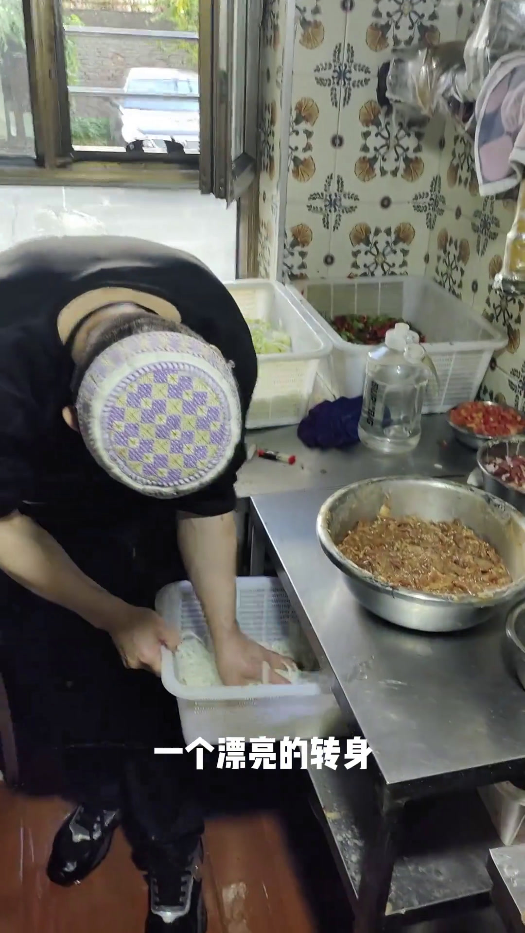 过油肉拌面!面食天花板!我不允许你没吃过!灵魂解说!美食解说新疆