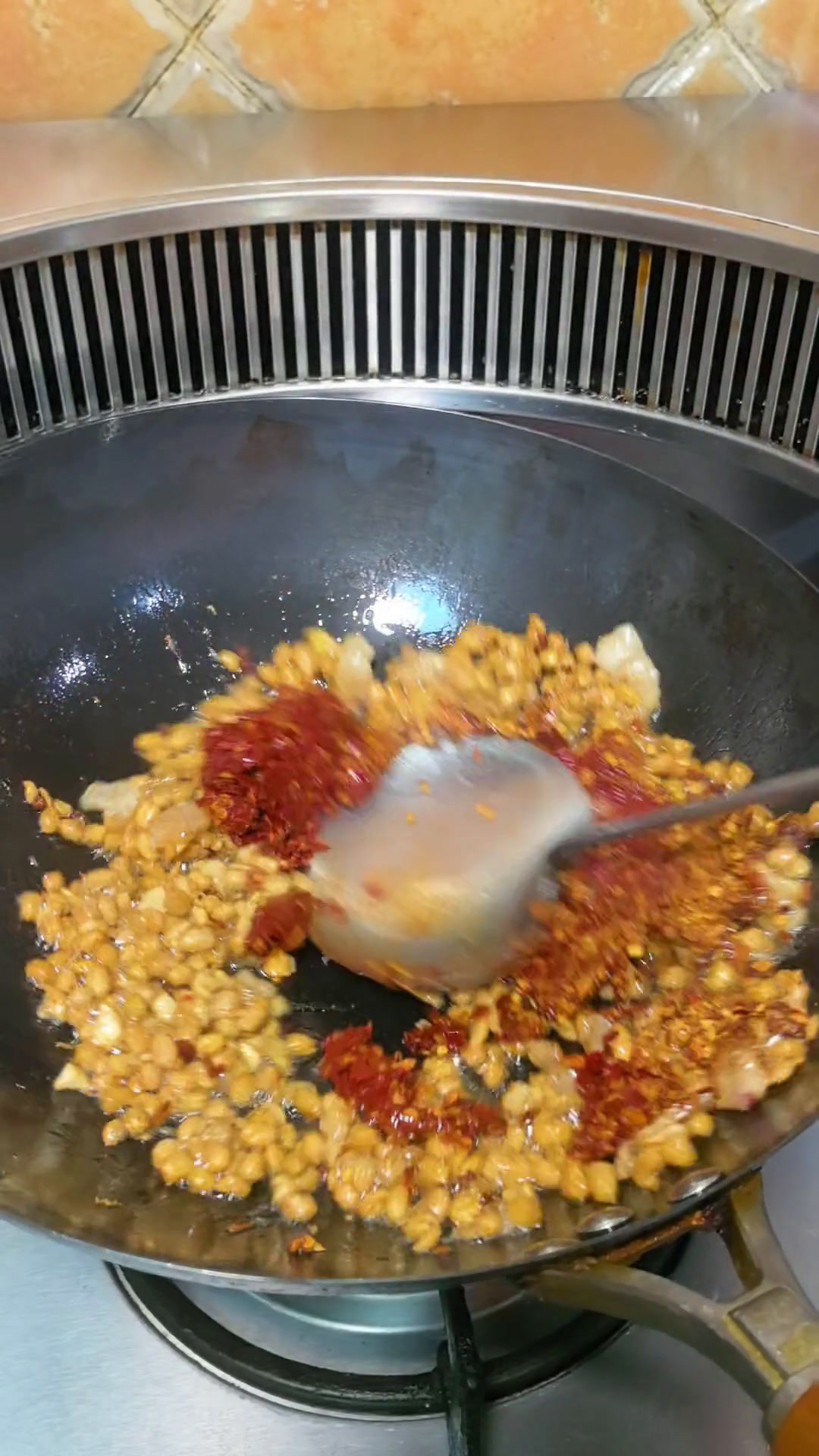 天冷了,煮上一锅地摊火锅才是贵州人吃火锅的打开方式!地摊火锅豆豉火锅贵州火锅活菜火锅
