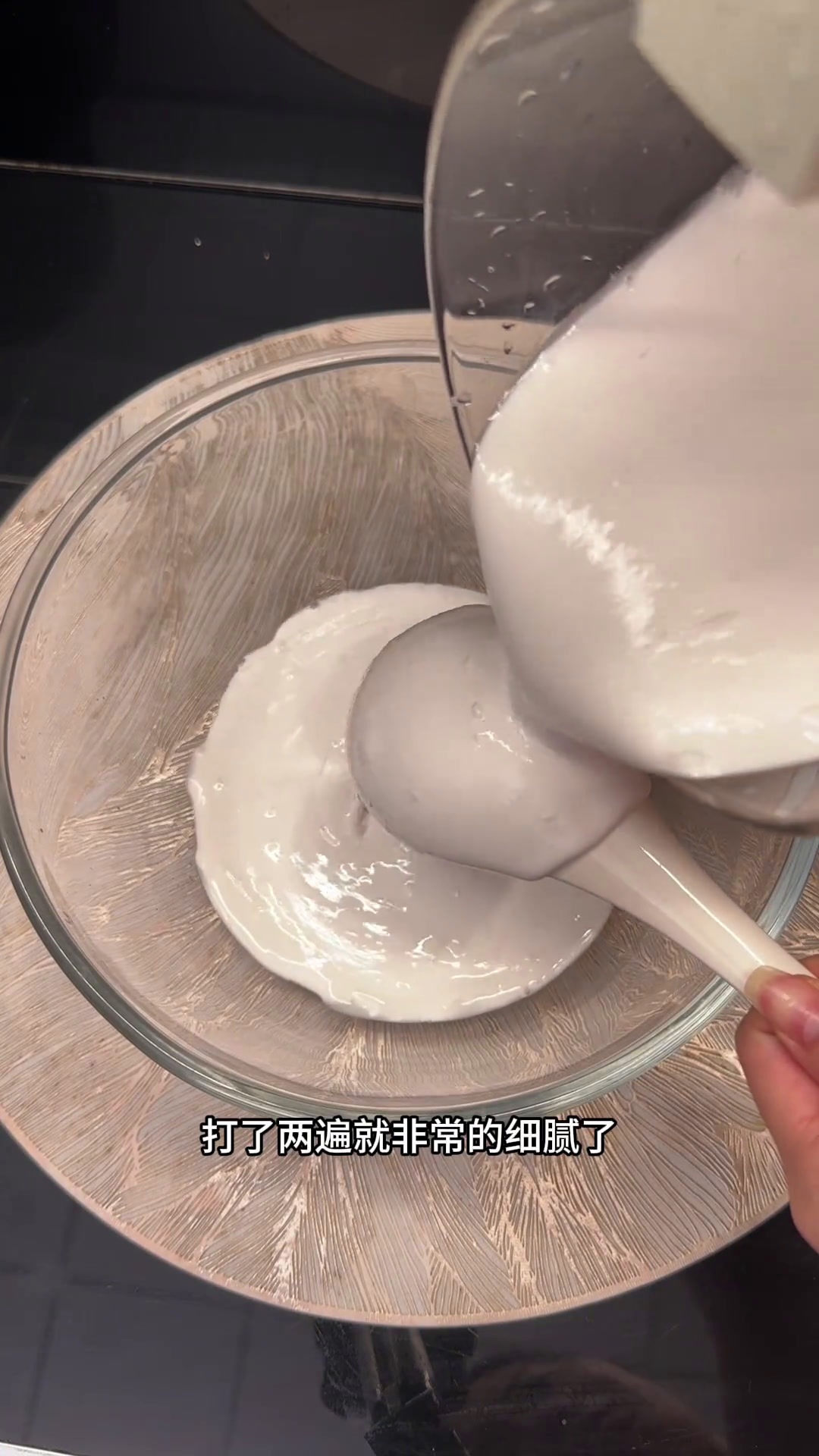 用了一斤大米做了这么多小时候吃的碗糕,女儿说太好吃了,弹弹很有嚼劲米香味浓郁米糕的家常做法