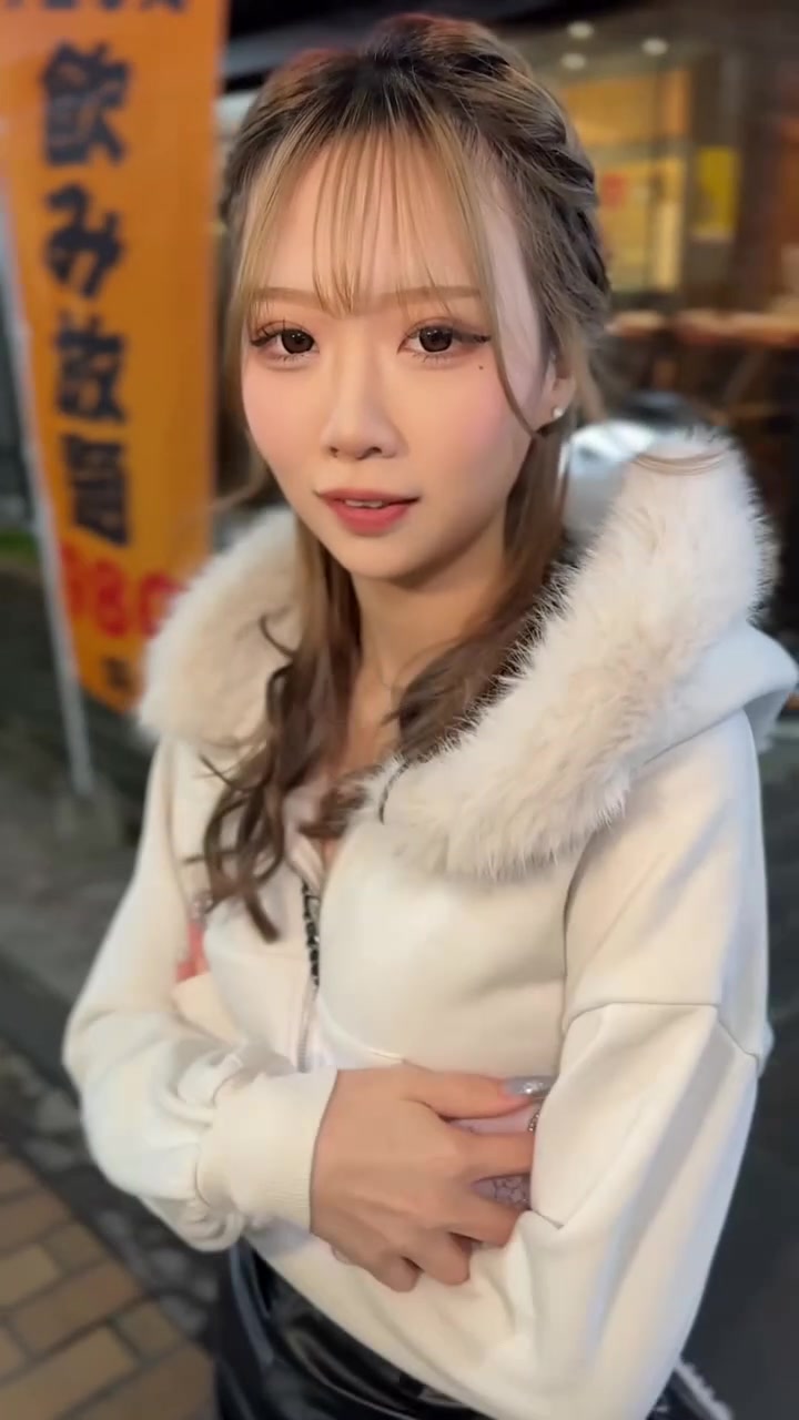 在日本街头遇到了肉食系女子