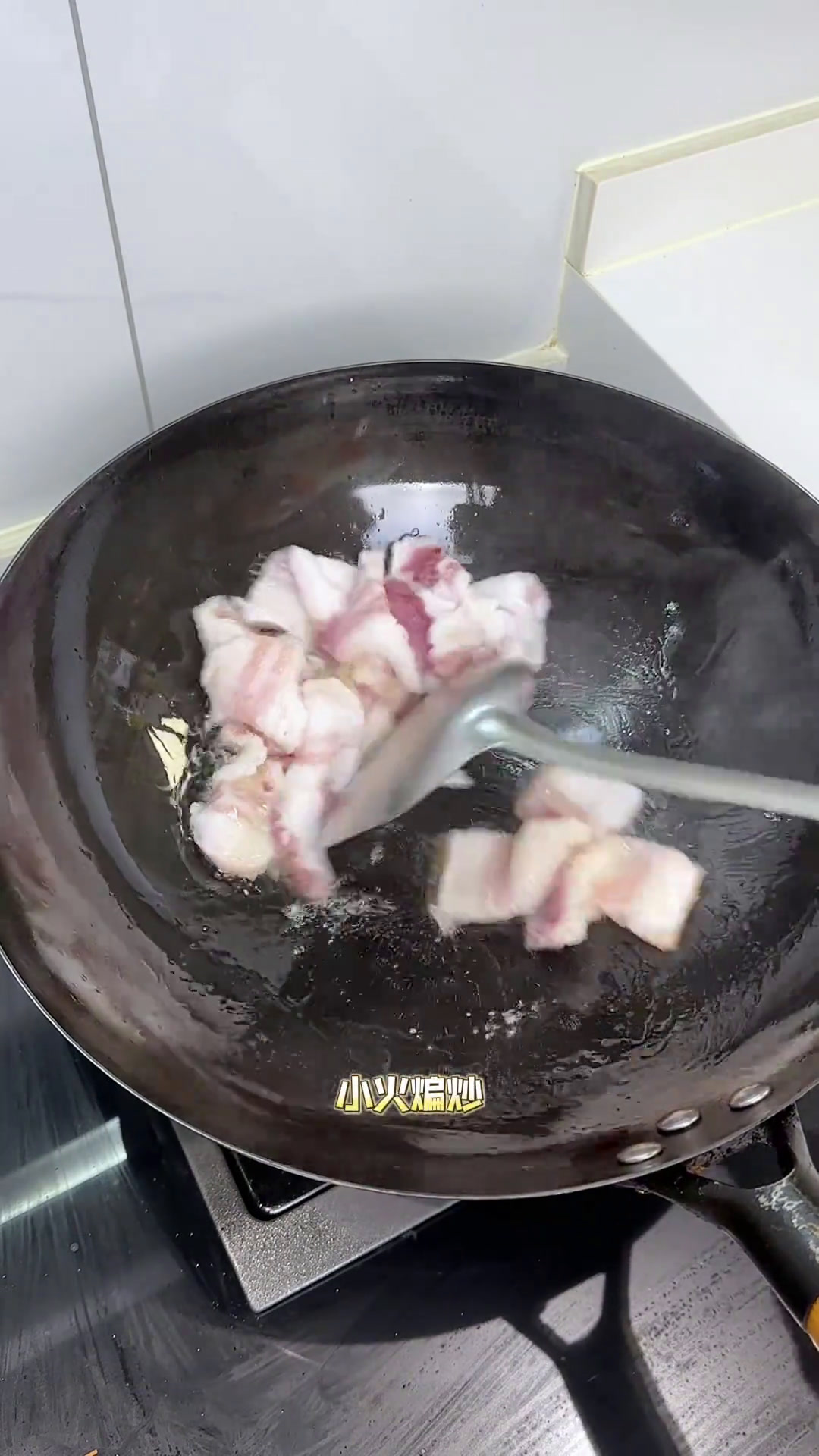 深得老妈真传的红烧甲鱼,好粘嘴巴,香辣入味,汤汁拌饭好好吃红烧甲鱼大厨养成记谁懂这一口的好