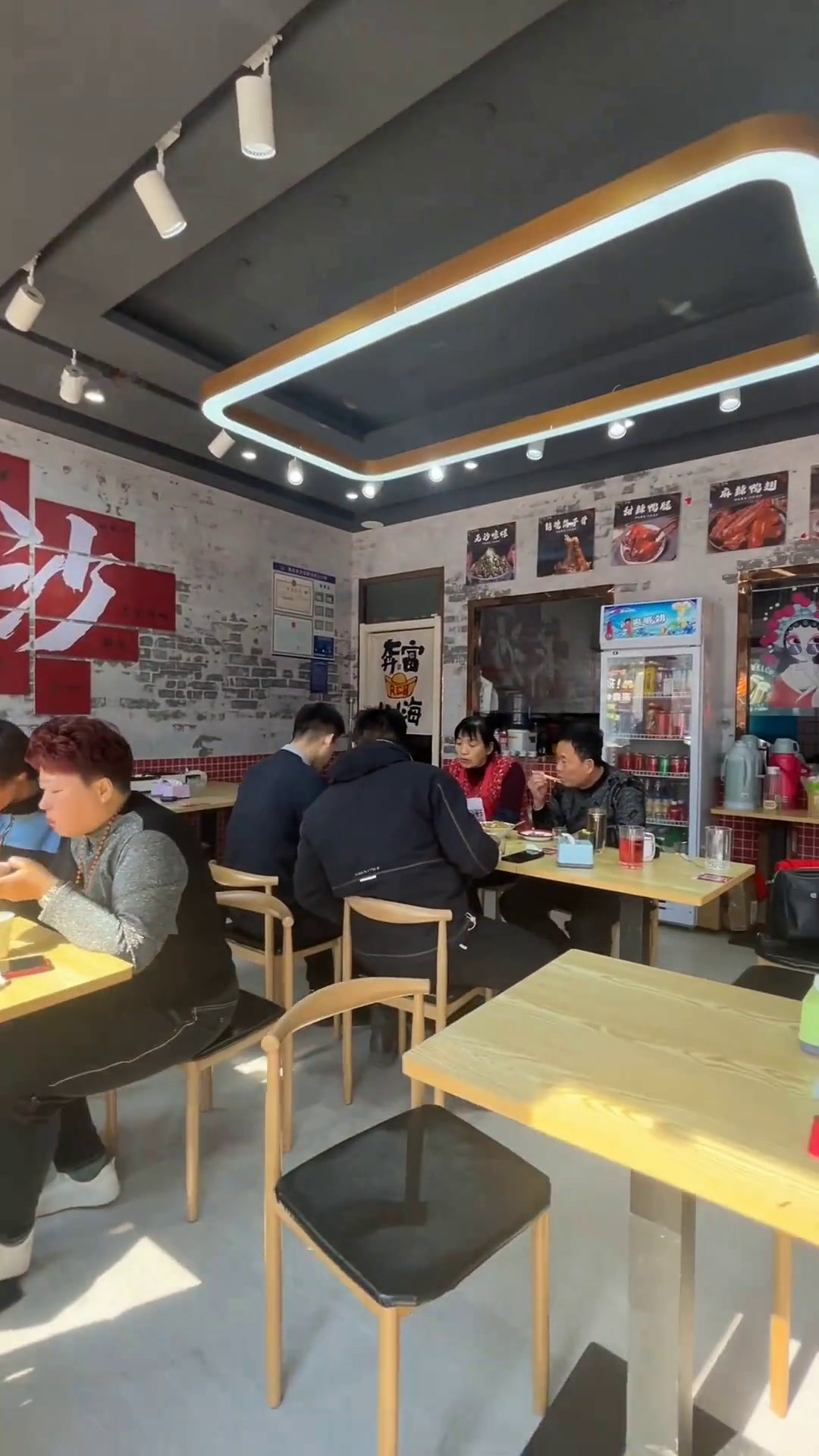 阳谷的美食众多,来自站前街的鸭霸王,把湖南特色带到了阳谷……地方特色美食鸭霸王火锅湖南美食