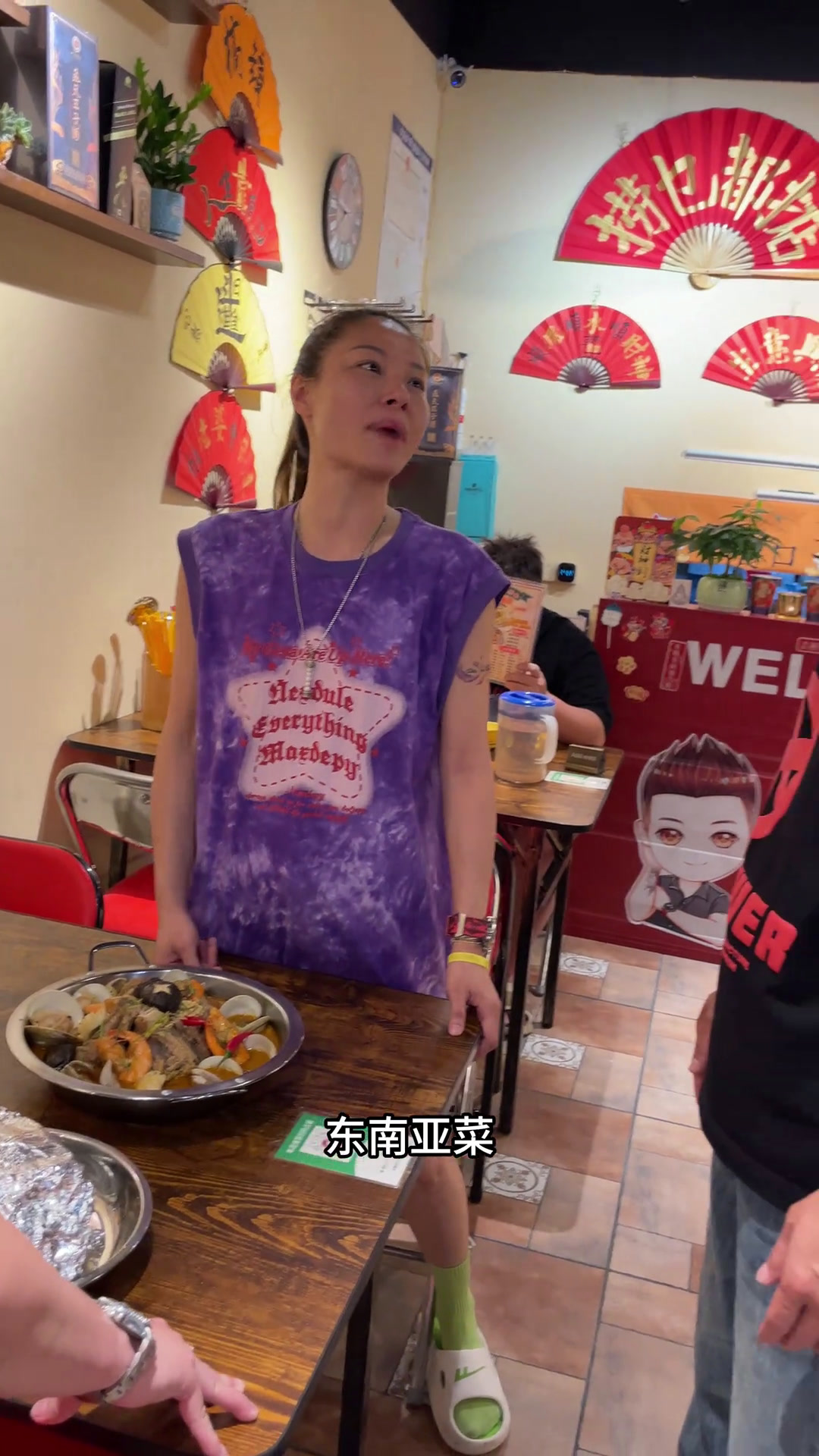 只要两人同心协力才能一起破解难题A88泰式冬阴功海鲜骨煲乞丐鸡