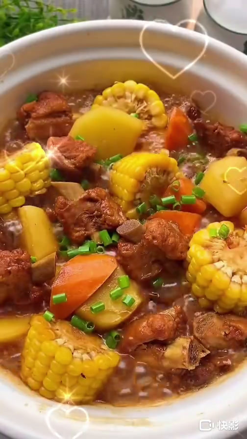 玉米炖排骨,鲜香可口