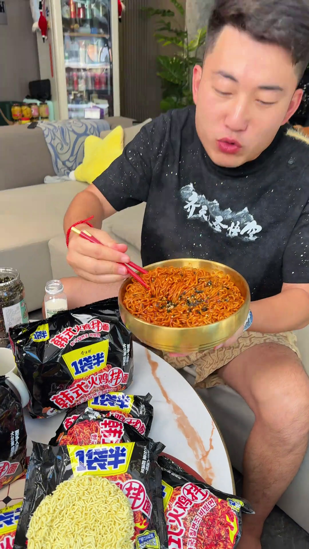 国货之光今麦郎居然出了一袋包火鸡面!量大实惠还好吃