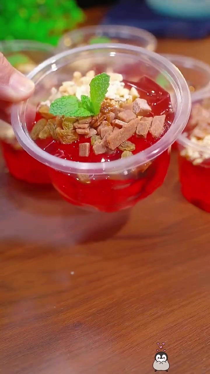 有草莓就能做的六种美味甜品,真的巨好吃!