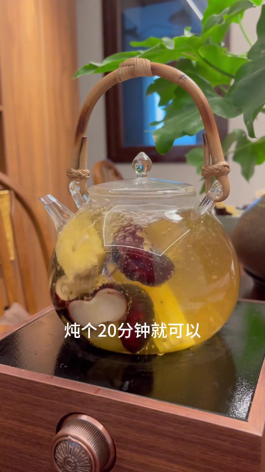 你不是渴,而是缺少津液。四款生津润燥小茶汤,多补津液少补水