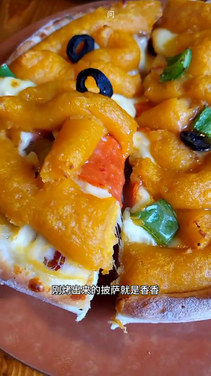 哈尔滨甜品面包踩雷活地图/干巴打糕/软趴泡芙/香香地瓜披萨/黑大鸡蛋灌饼/南瓜面包/锅巴糍