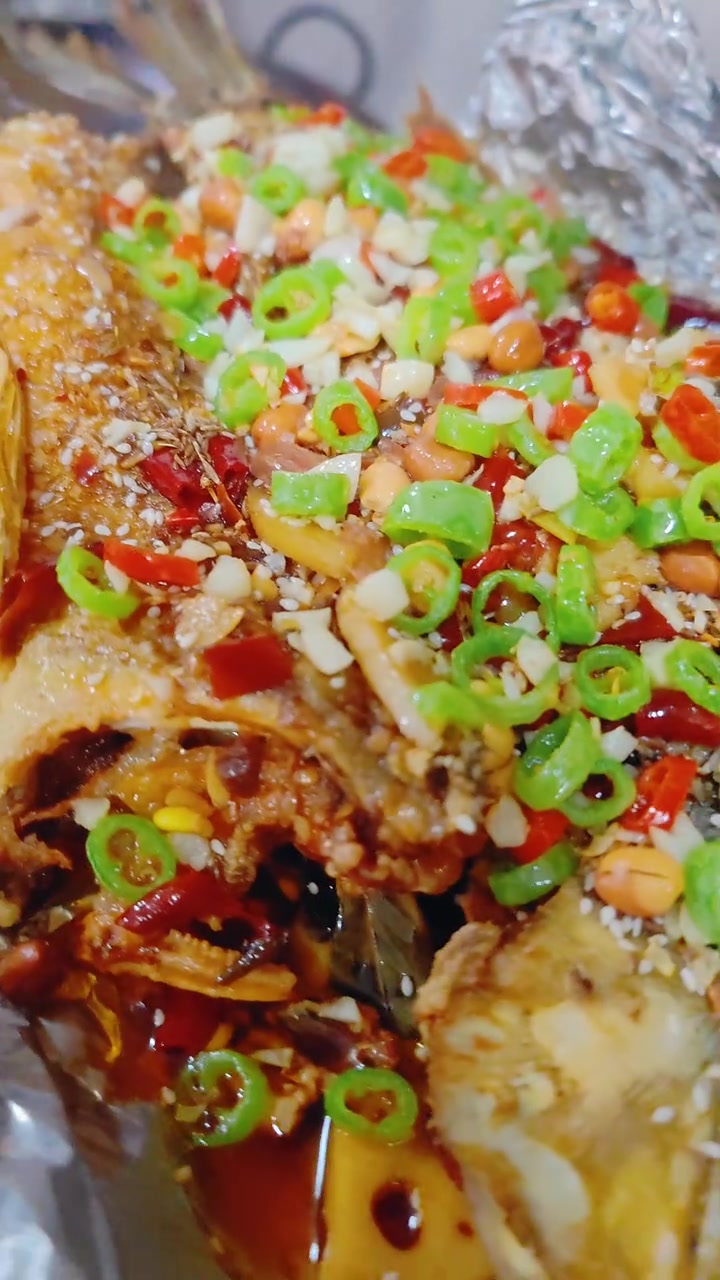 川香烤鱼麻辣鲜香 配菜更好吃 太香了这个