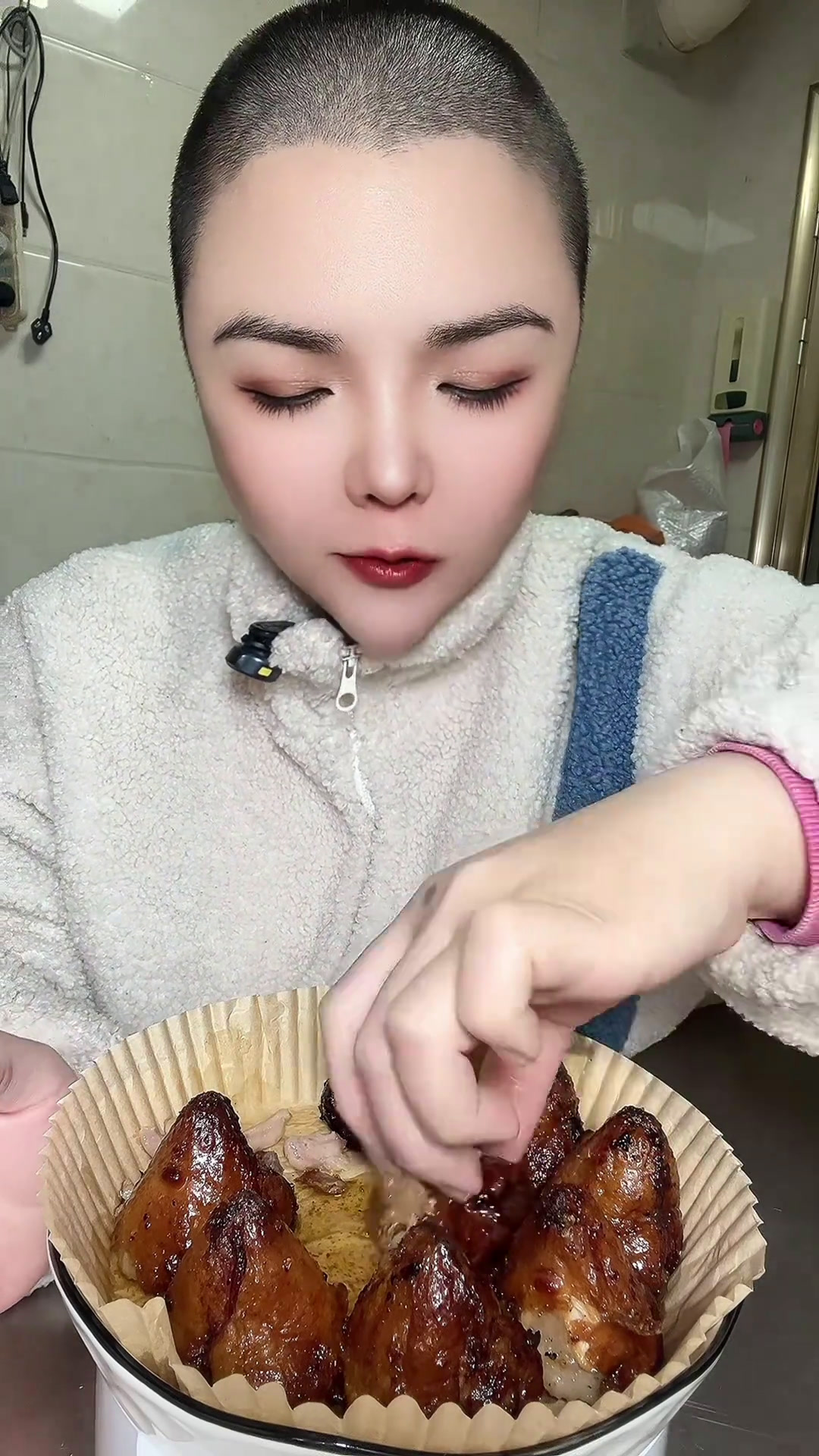 《鸭屁股》谁说俺没有耳朵